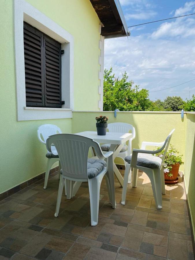 Pomerino Apartmans Экстерьер фото